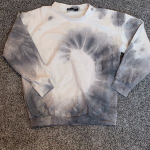 Women’s tie dye crewneck
